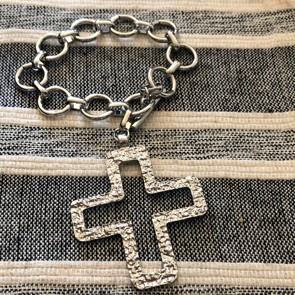 NWOT Toogle Silver tone Textured Cross Charm Bracelet